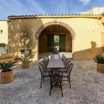 Rural Mas Hortus Country house *