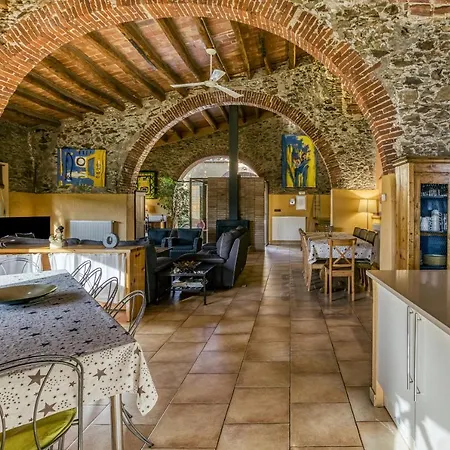 Rural Mas Hortus בית כפרי *